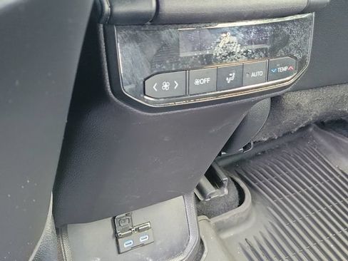 Used 2022 Toyota Highlander XSE FWD image 20