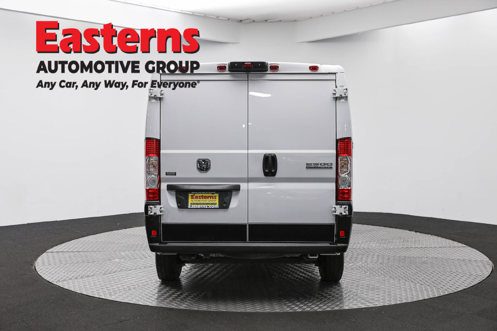 Used 2025 RAM ProMaster 2500 w/ Convenience Group FWD image 7