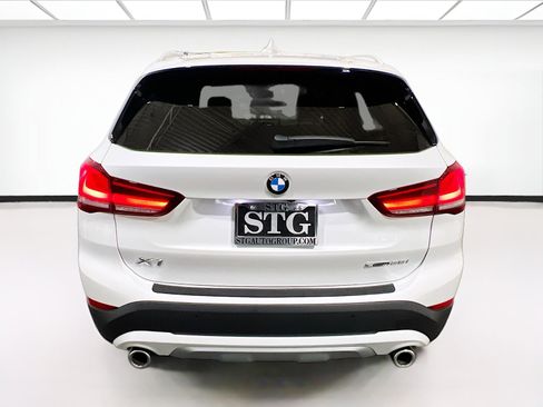 Used 2021 BMW X1 sDrive28i w/ Premium Package FWD image 5