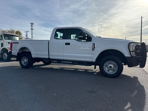Used 2019 Ford F250 XL w/ Power Equipment Group image 3