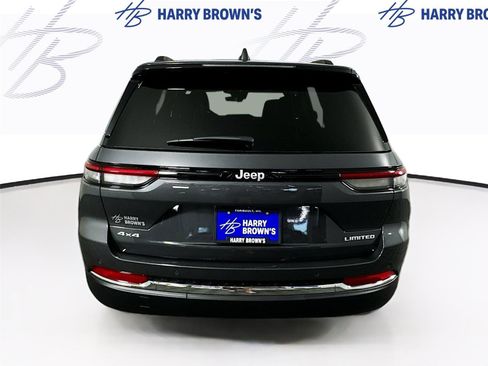 Used 2025 Jeep Grand Cherokee Limited w/ Trailer Tow Package AWD/4WD image 30
