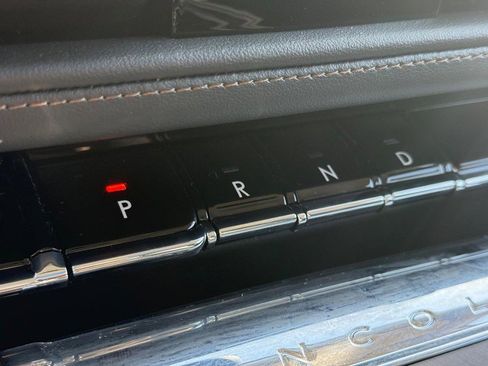 New 2026 Lincoln Aviator Premiere AWD image 15