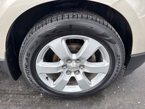 Used 2017 Chevrolet Traverse LT w/ Style and Technology Package image 13