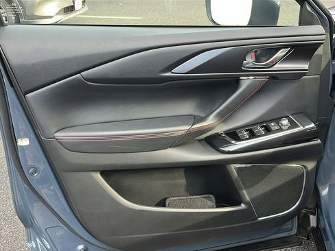 Certified 2023 MAZDA CX-9 Carbon Edition image 9
