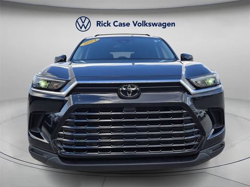 Used 2024 Toyota Grand Highlander image 5