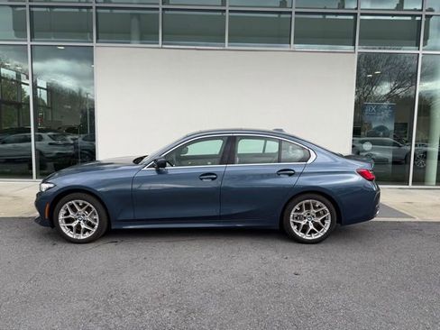 Used 2025 BMW 330i xDrive Sedan w/ Premium Package AWD/4WD image 2
