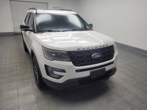 Used 2017 Ford Explorer Sport w/ Equipment Group 401A AWD/4WD image 13