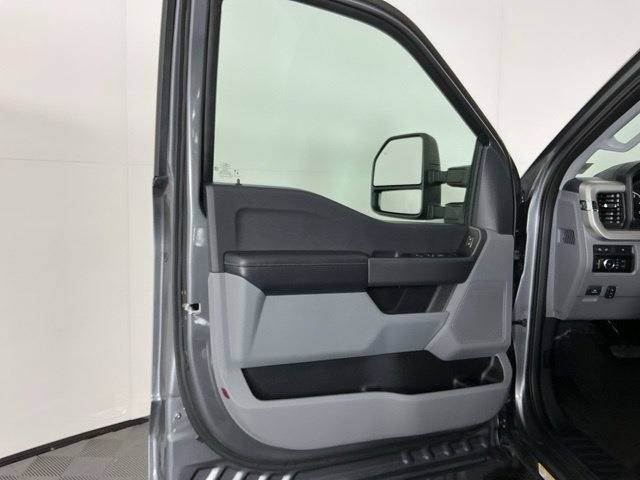 Used 2024 Ford F450 XLT w/ FX4 Off-Road Package AWD/4WD image 13