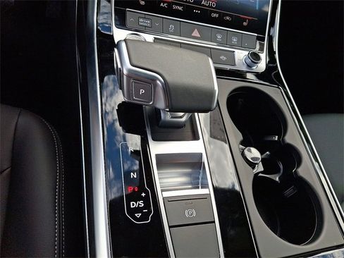 New 2026 Audi Q7 2.0T Premium image 11