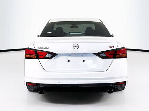 Used 2024 Nissan Altima 2.5 SR w/ SR Premium Package image 5