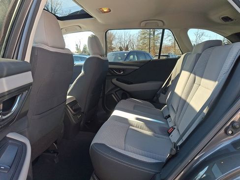 Used 2020 Subaru Outback Premium image 10
