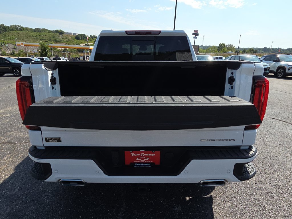 Used 2022 GMC Sierra 1500 Denali w/ Technology Package AWD/4WD image 10