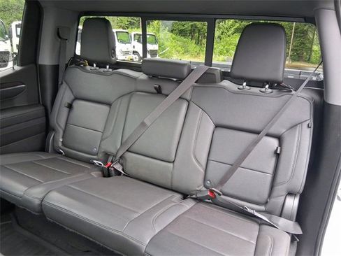 Used 2023 GMC Sierra 1500 SLT image 13