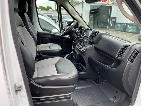 Used 2023 RAM ProMaster 2500 FWD image 18