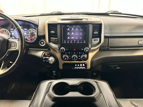 Used 2019 RAM 1500 Laramie AWD/4WD image 13