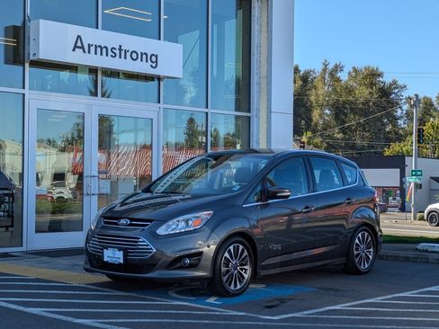 Used 2017 Ford C-MAX Energi Titanium w/ Equipment Group 501A image 9