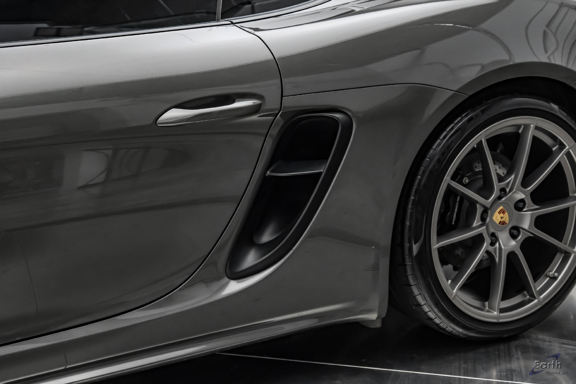 Used 2023 Porsche 718 Cayman GTS RWD image 30