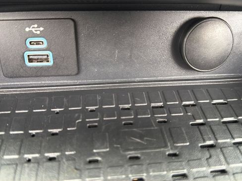 Used 2024 Ford Mustang Premium image 15