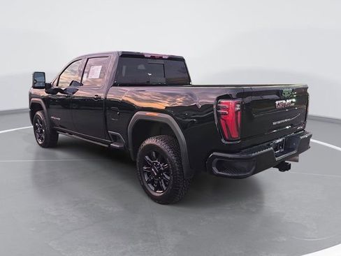 Used 2025 GMC Sierra 2500 AT4 w/ AT4 Premium Plus Package image 5