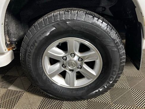 Used 2006 Toyota Sequoia SR5 image 24