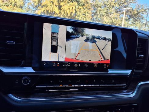 Used 2024 Chevrolet Silverado 1500 LT Trail Boss w/ LT Trail Boss Premium Package image 26