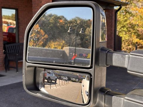 Used 2021 Ford F150 Lariat w/ Equipment Group 502A High image 16