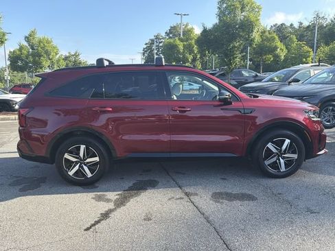 Used 2023 Kia Sorento S FWD image 9