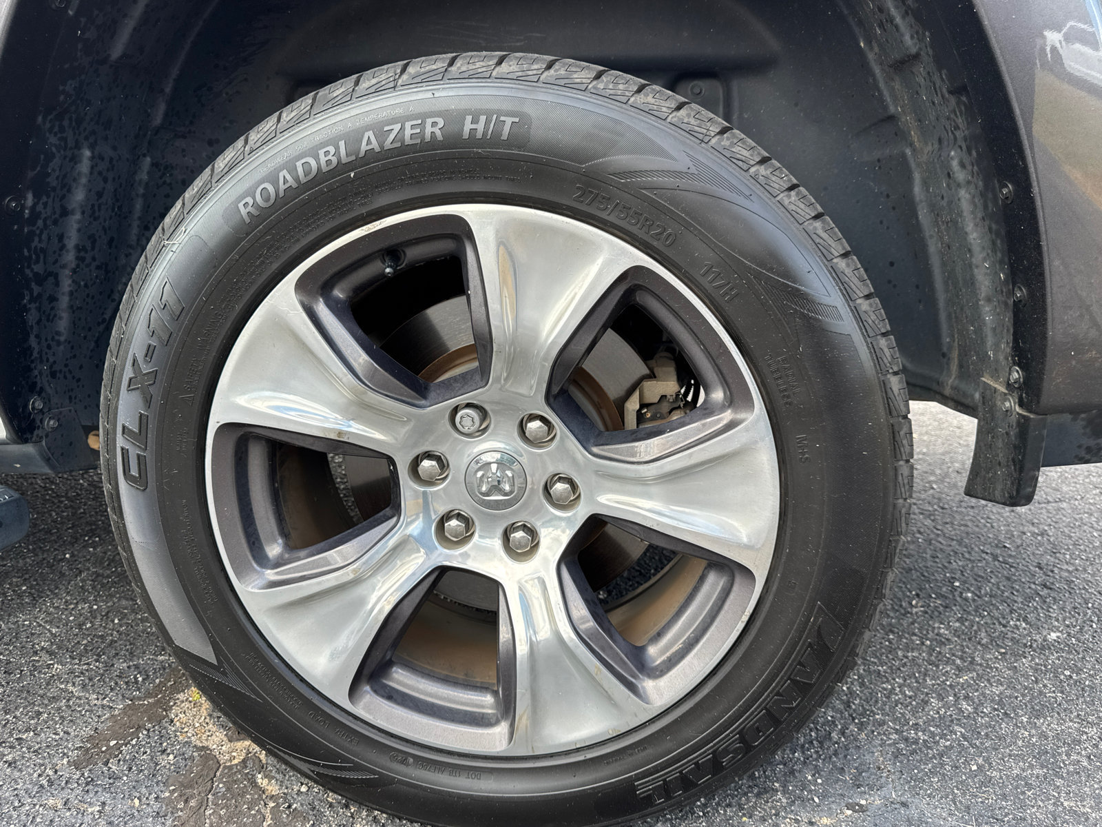 Used 2019 RAM 1500 Laramie RWD image 21