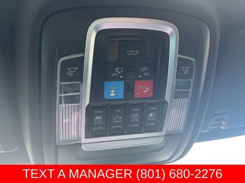 Used 2025 RAM 1500 Big Horn AWD/4WD image 32