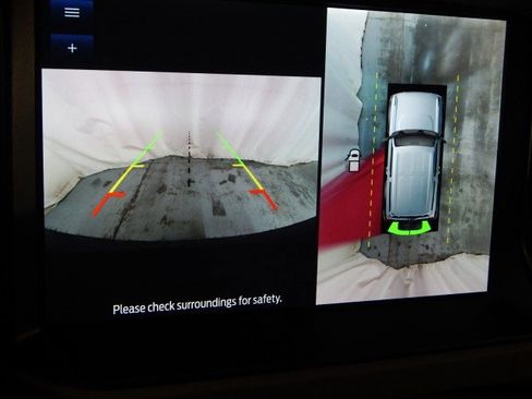 Used 2023 Ford Bronco Wildtrak image 26