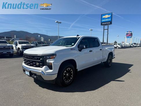 Used 2022 Chevrolet Silverado 1500 W/T w/ WT Value Package image 3