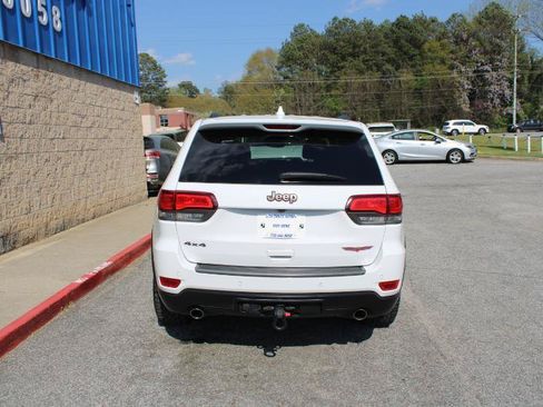 Used 2017 Jeep Grand Cherokee Trailhawk w/ Trailhawk Luxury Group AWD/4WD image 6