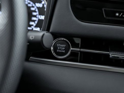 New 2025 Mitsubishi Outlander AWD image 20