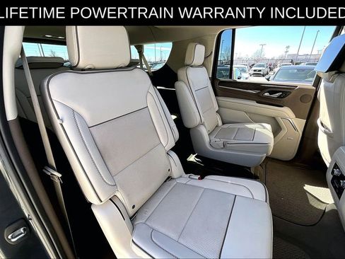 Used 2021 GMC Yukon XL Denali w/ Denali Premium Package image 36