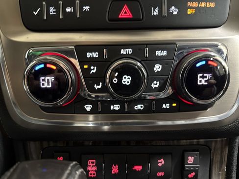 Used 2015 GMC Acadia Denali AWD/4WD image 17