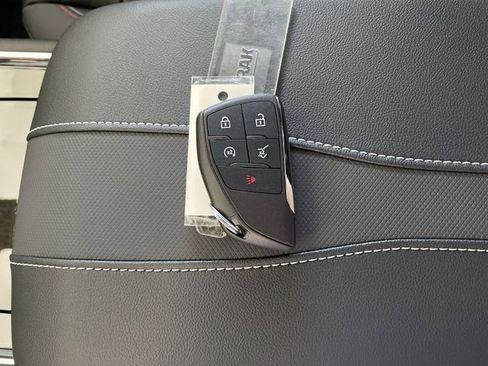 New 2026 Chevrolet Traverse RS image 41