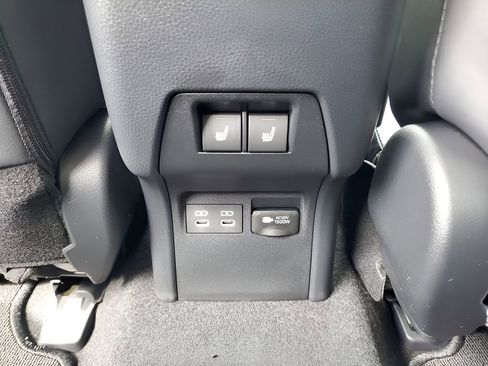 New 2026 Toyota Prius Plug-In Hybrid FWD image 13