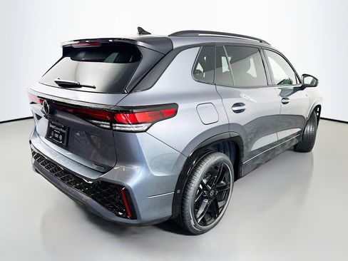 Used 2026 Volkswagen Tiguan SE R-Line image 7