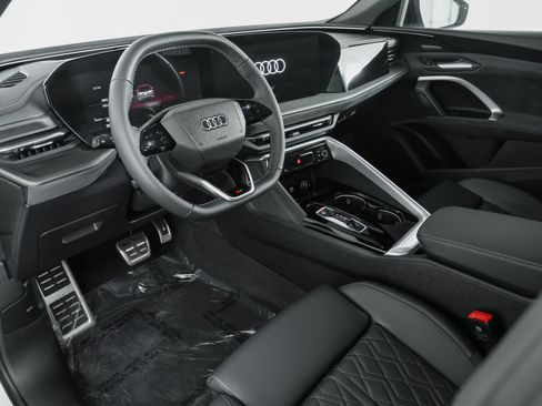 Used 2025 Audi SQ5 Premium Plus image 19
