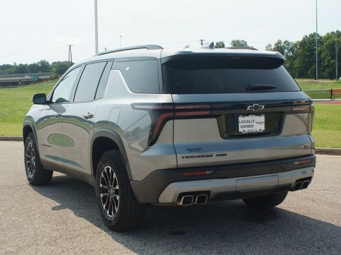 Used 2024 Chevrolet Traverse Z71 w/ Enhanced Driving Package AWD/4WD image 18