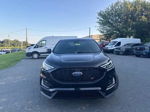 Used 2020 Ford Edge ST w/ Equipment Group 401A AWD/4WD image 2