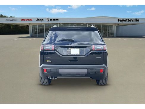 New 2026 Jeep Cherokee Overland w/ Trailer Tow Group AWD/4WD image 4