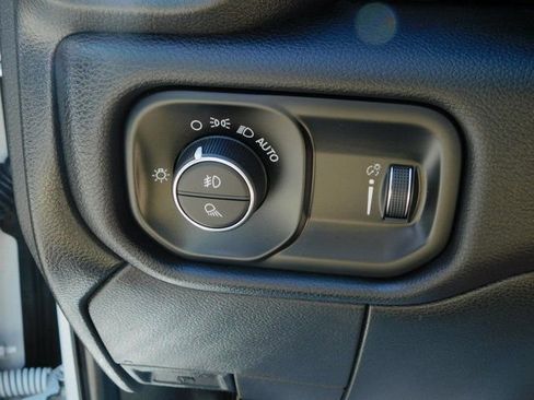 Used 2024 RAM 3500 Big Horn image 15