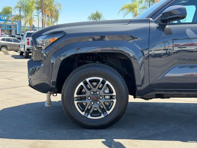 Used 2025 Toyota Tacoma TRD Sport RWD image 19