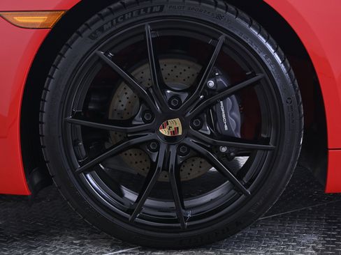 Used 2025 Porsche 718 Cayman image 11