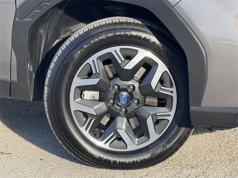 Used 2025 Subaru Forester Premium w/ Convenience Package #1 image 34