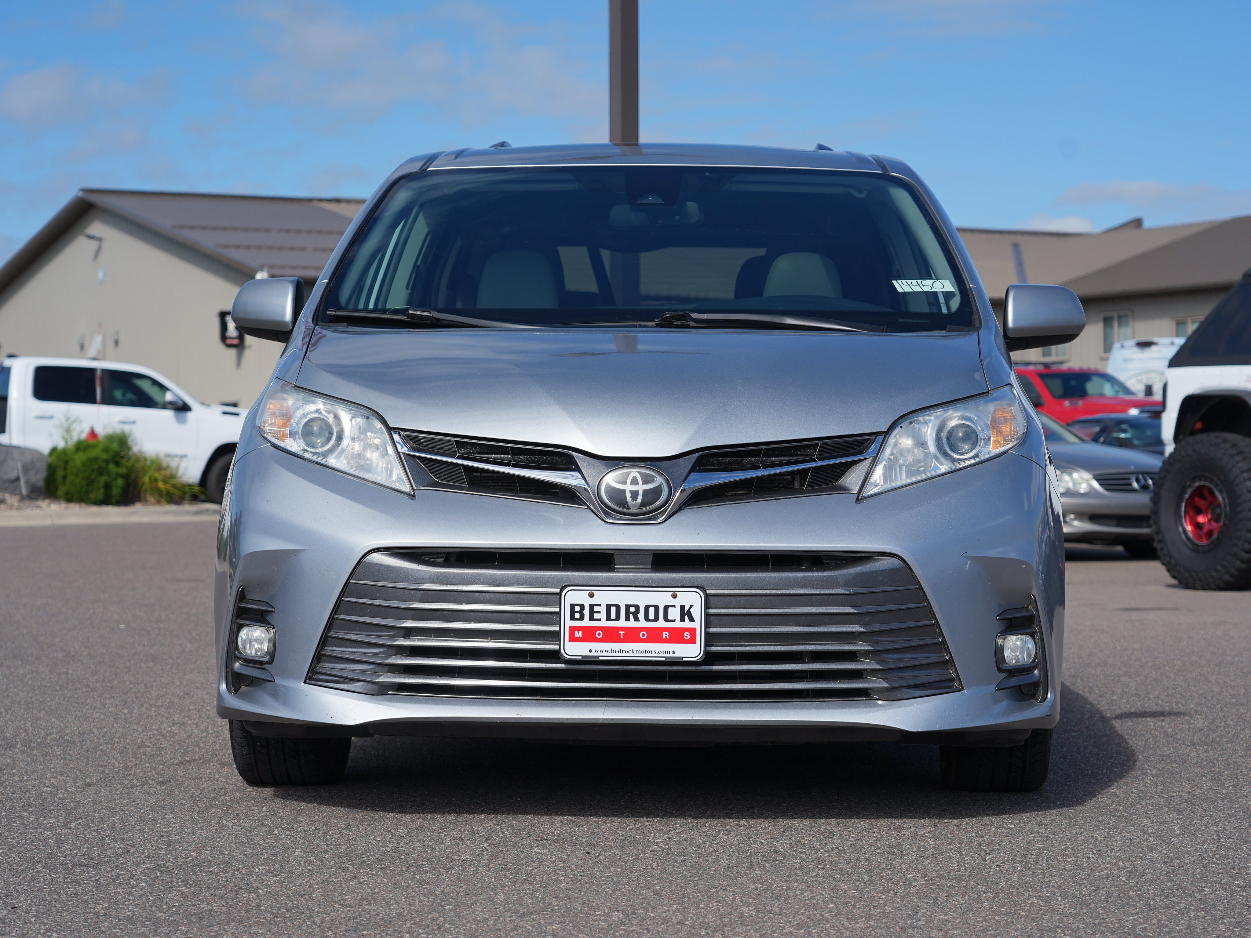Used 2019 Toyota Sienna XLE Premium w/ Carpet Mat Package AWD/4WD image 8