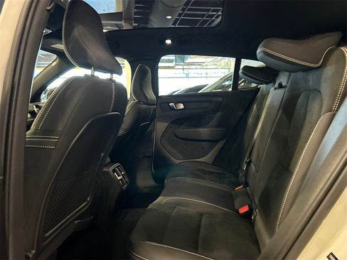 Certified 2023 Volvo C40 P8 Recharge Plus w/ Climate Package image 22