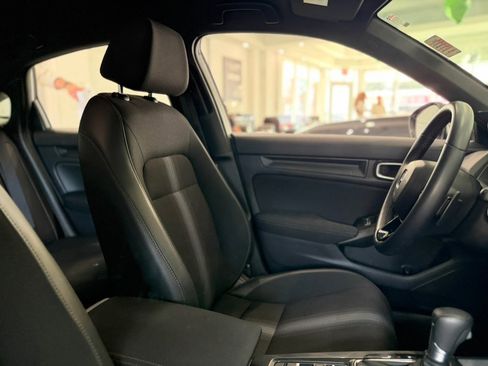 Used 2025 Honda Civic Sport image 22