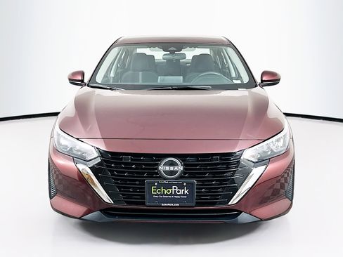 Used 2025 Nissan Sentra SV image 2